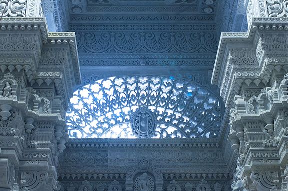 Akshardham mandir carved grill details