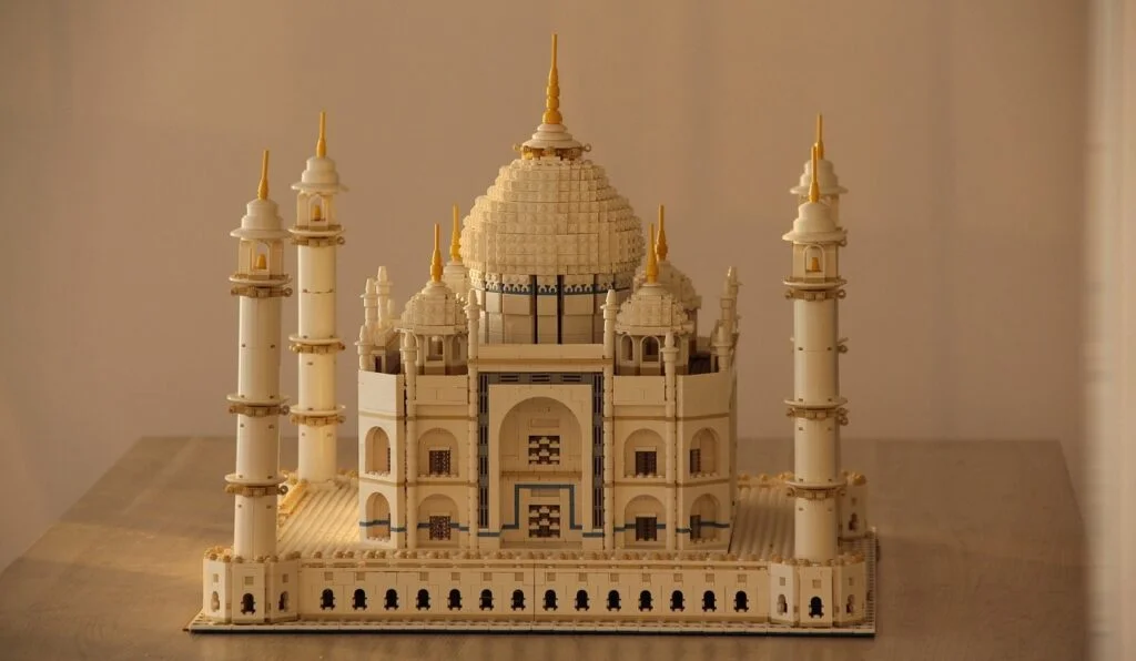 lego model of taj mahal