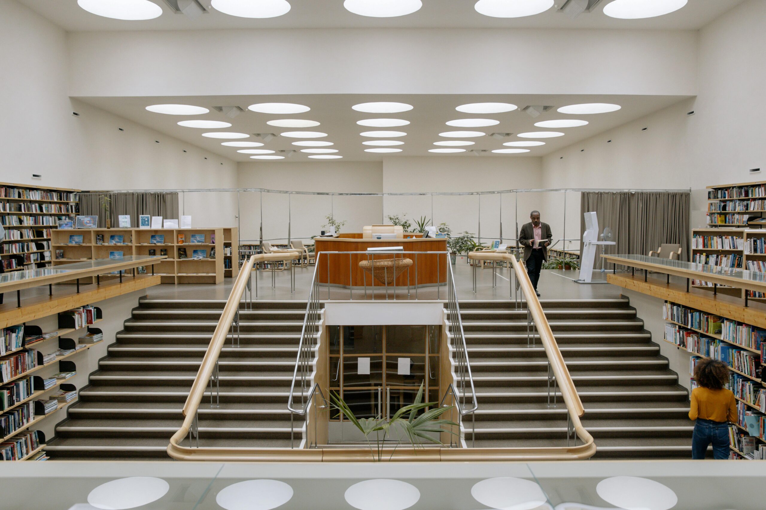 Buttress Or Flying Buttress?  This Architect Will Explain! - jghoefz